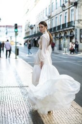 Wedding dresses Joyce Stock  In stock  Collection  Lisbon Lace  Silhouette  A Line  Neckline  Mandarin  Sleeves  Long Sleeves  Bishop  Color  Ivory  Train  No train - foto 3