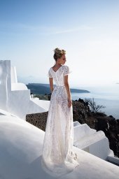 KY Atelier 1143 Kollektion  Santorini  Silhouette  Gerade Silhouette   Ausschnitt  Porträt (V-Ausschnitt)  Ärmel  T-Shirt  Farbe  Cremeweiß - foto 4